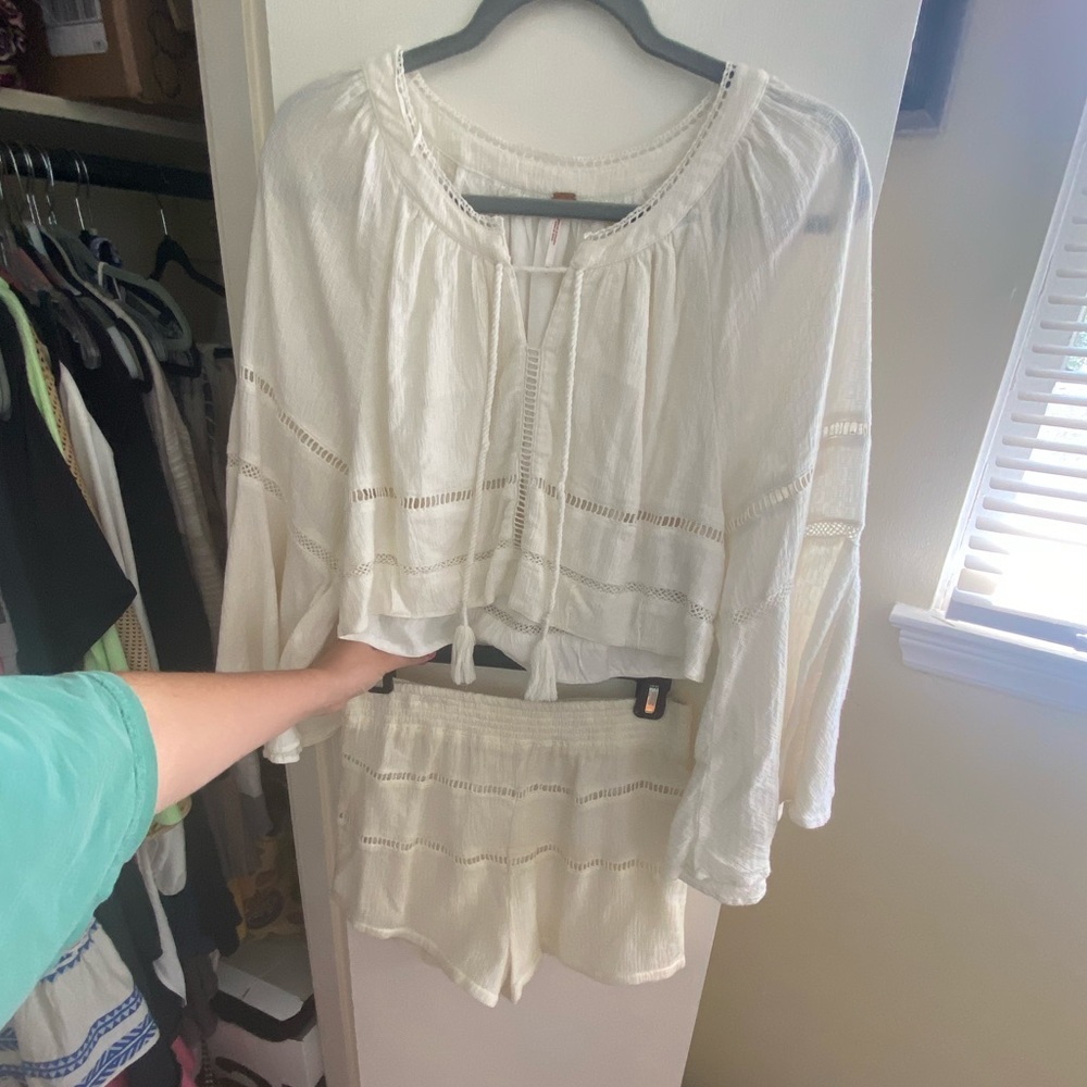Free people set!